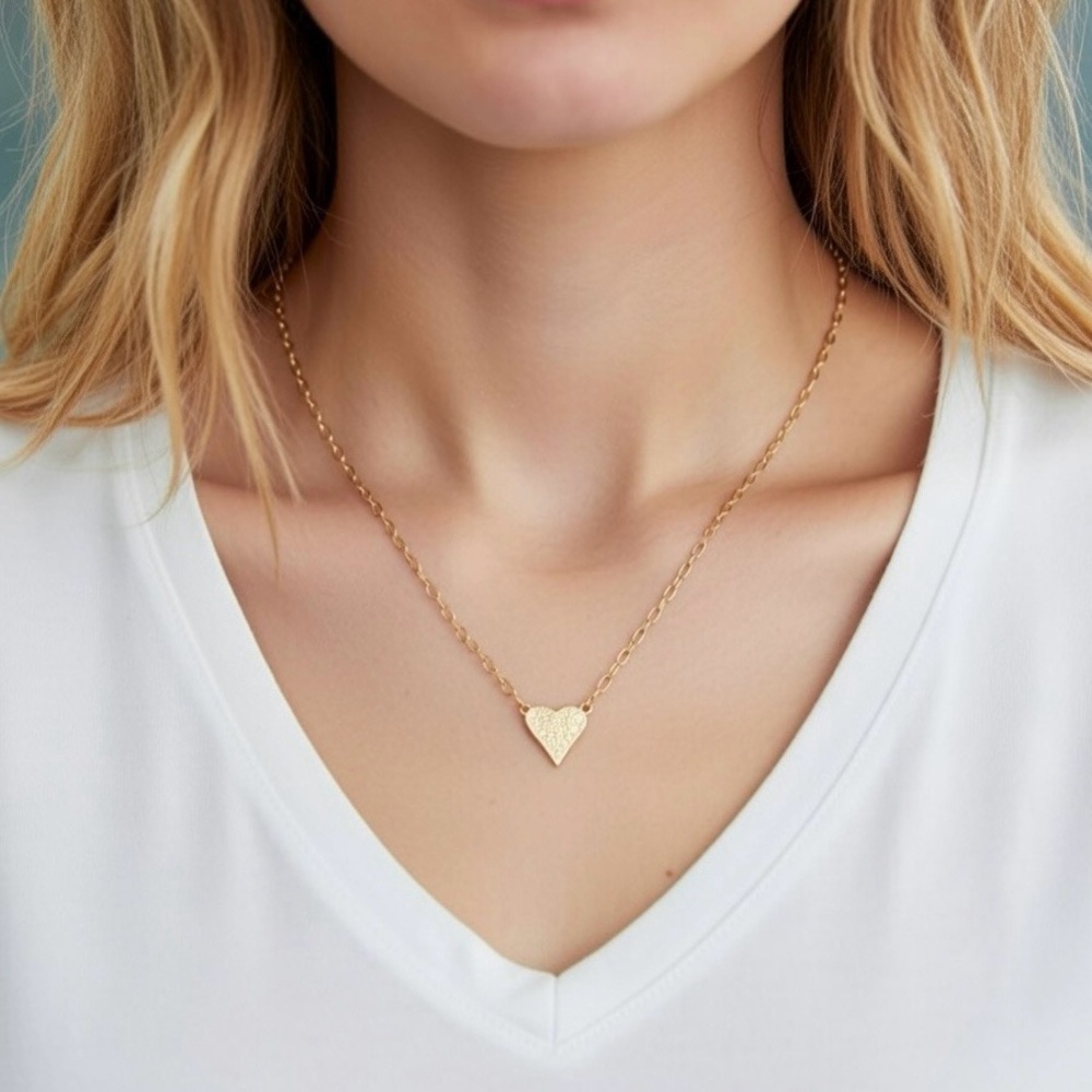 Gold Heart Pendant Necklace